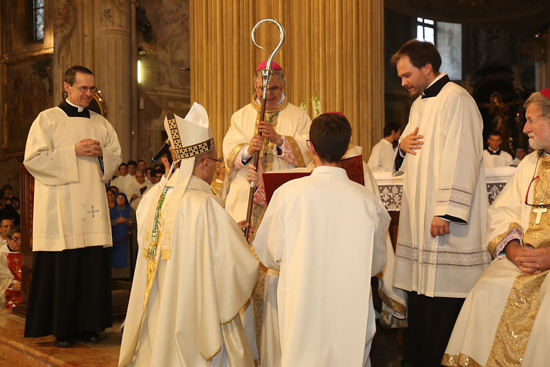 Monsignor Marco Prastaro Vescovo di Asti_272.jpg